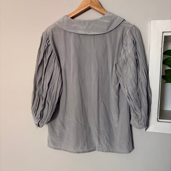 SOLD // Vintage Collared Silk Blouse with Pleated Sleeves - Picture 3 of 3